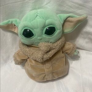 Star Wars GroguThe Mandalorian Green and Tan Plush Toy with Oversized Eyes